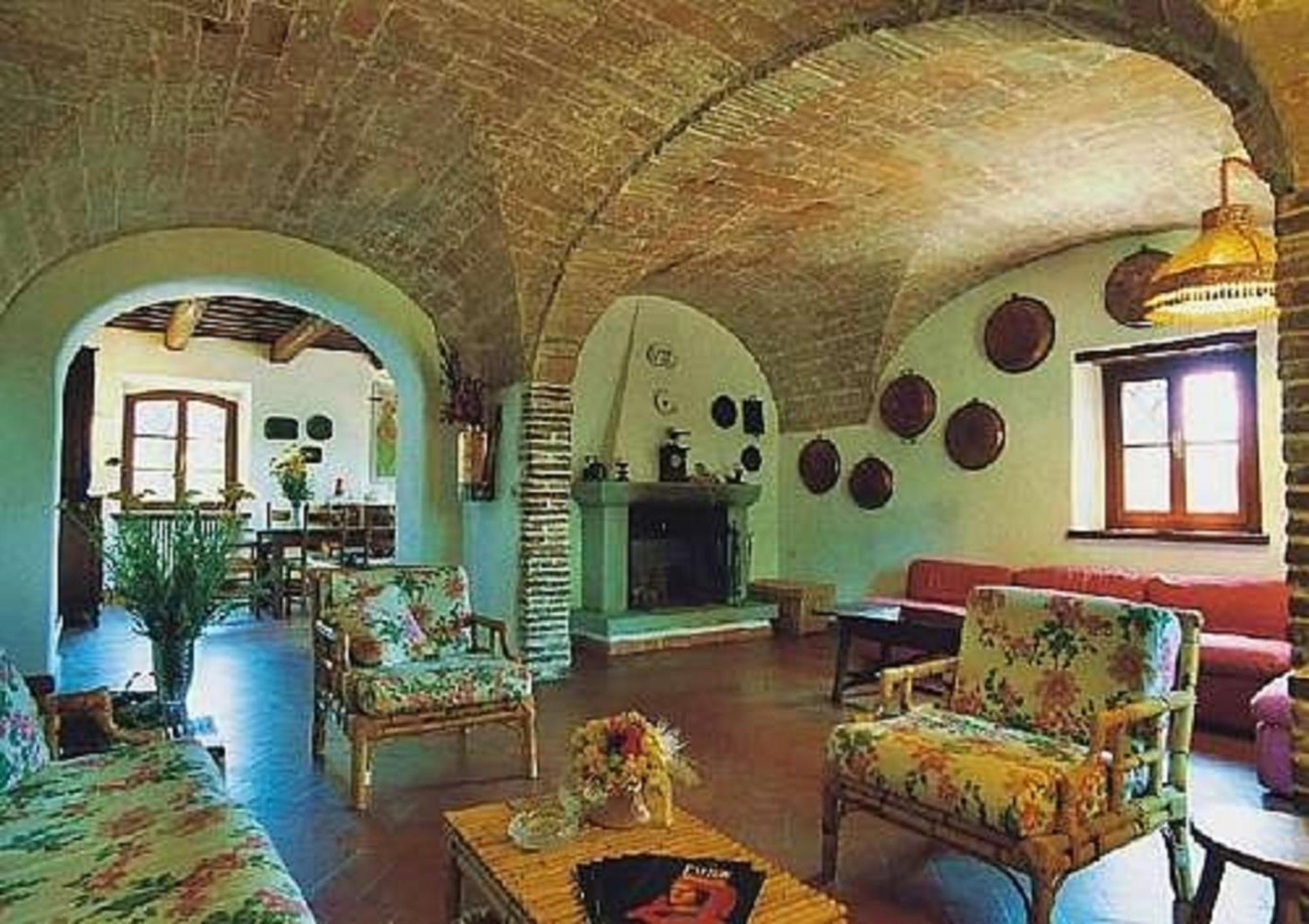 Hostal Sassi Bianchi Sensano Exterior foto
